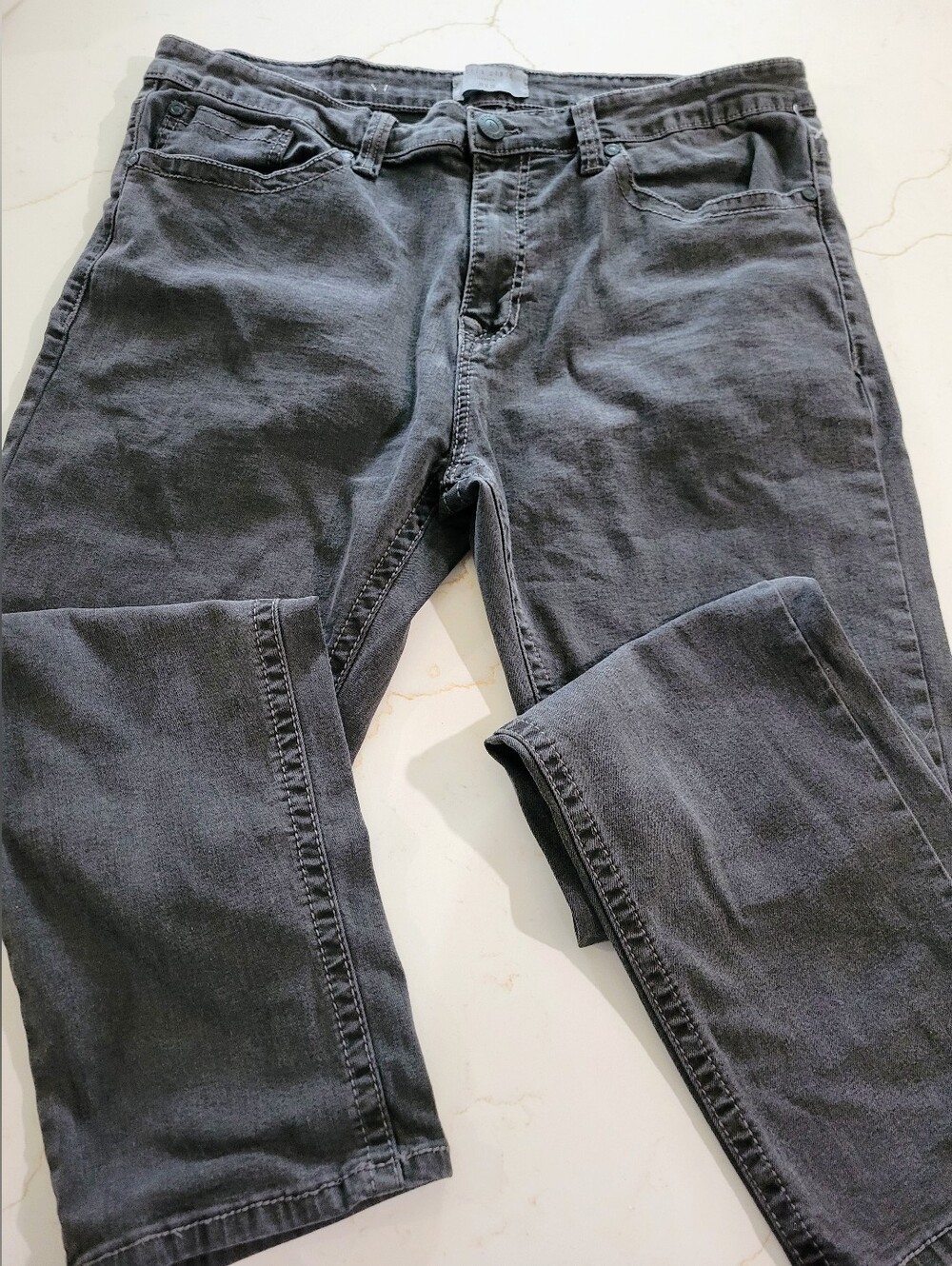 NWOT Men's Casual Jeans - Classic Straight Fit